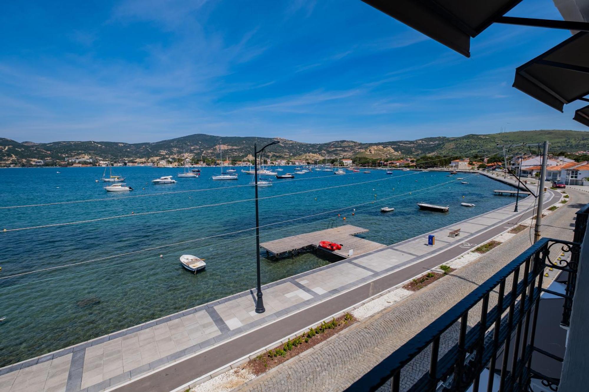 Bd Suites Foça Exterior photo