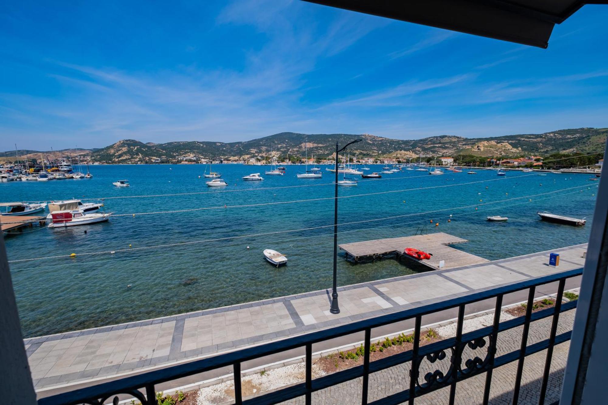 Bd Suites Foça Exterior photo