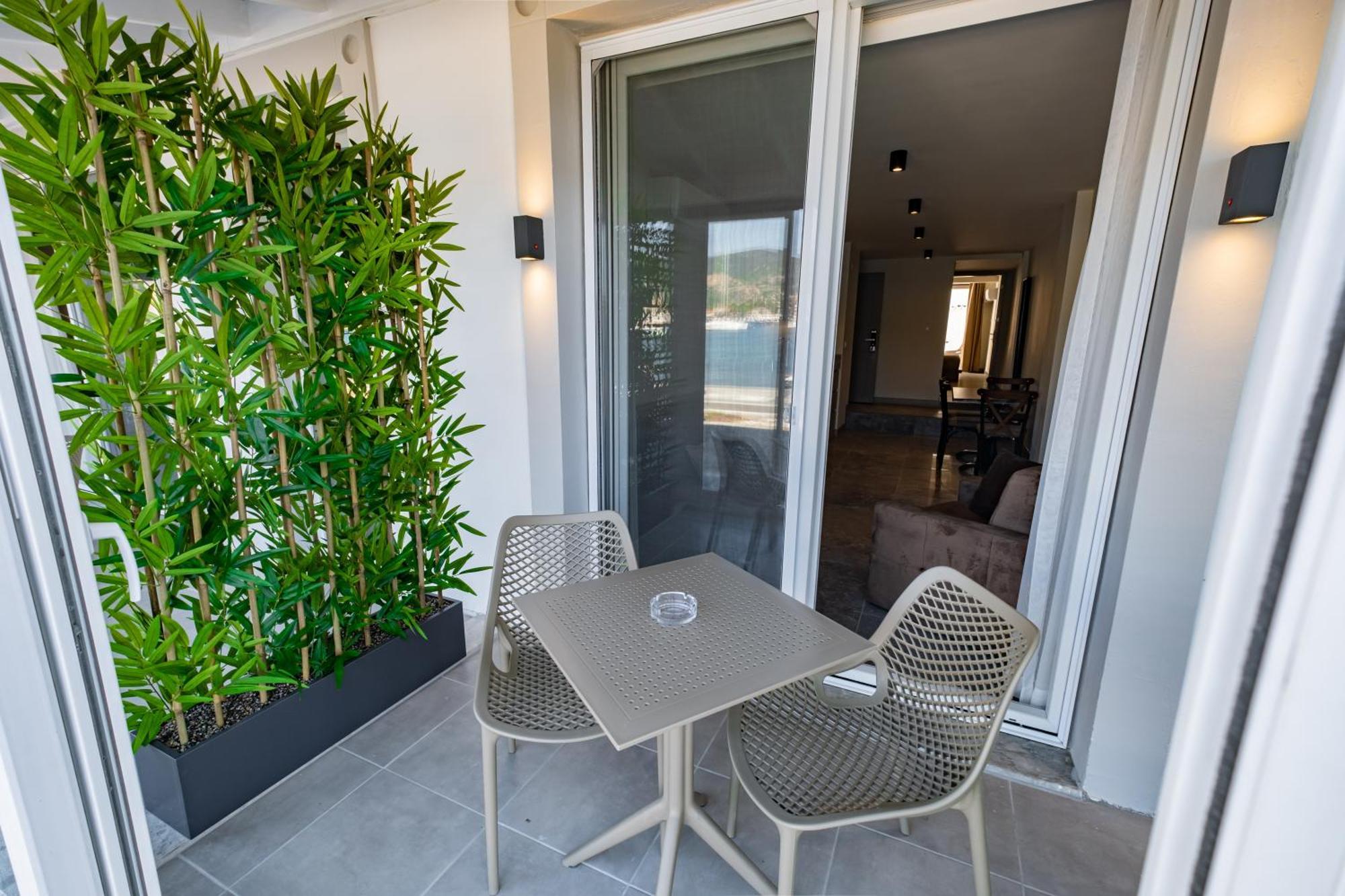 Bd Suites Foça Exterior photo